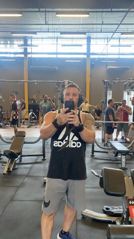 Adrians5024 is Single in St Cloud, Florida, 5