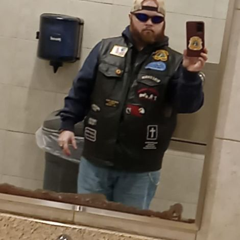 Fredz87 is Single in Manawa, Wisconsin, 5