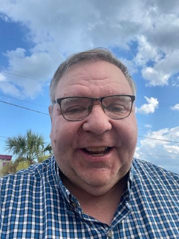 rmaclean is Single in Livonia, Michigan, 5