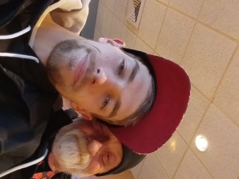 Bradley7771 is Single in KALAMAZOO, Michigan, 8