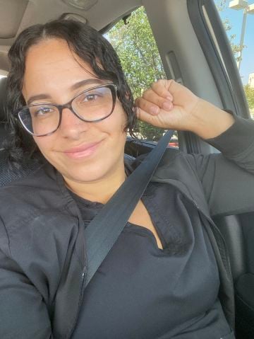 alexam3 is Single in Lake Forest, California, 1