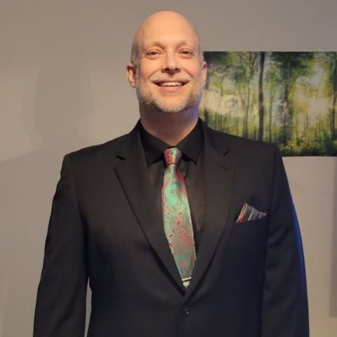 Civhamm is Single in LONDON, Ontario, 2