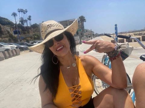 Sharon502 is Single in San Jose, California, 3