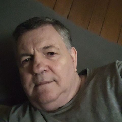 Vallyman is Single in Stockton, California, 2
