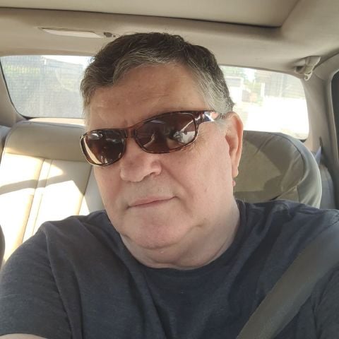 Vallyman is Single in Stockton, California, 3