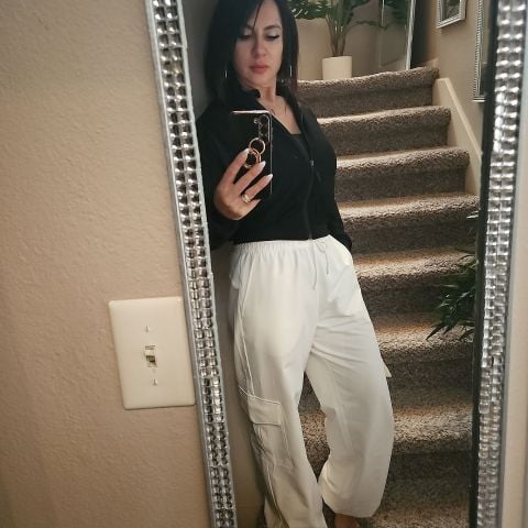 Grishina is Single in Tulsa, Oklahoma, 6