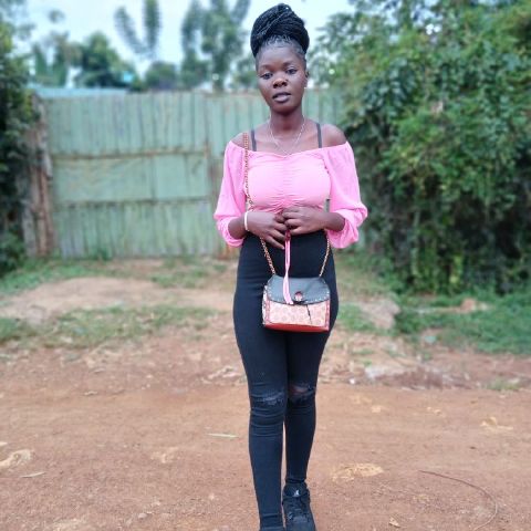 Yvonne76532