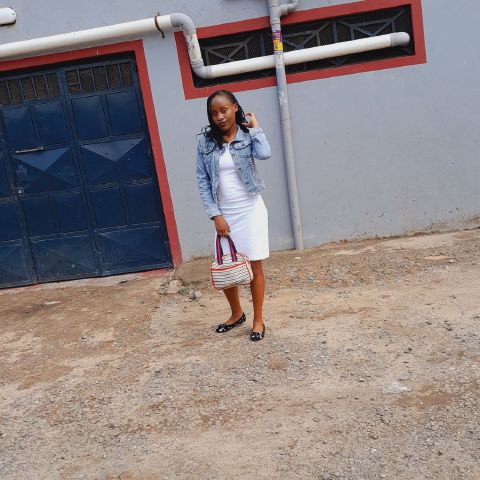 LoureenE