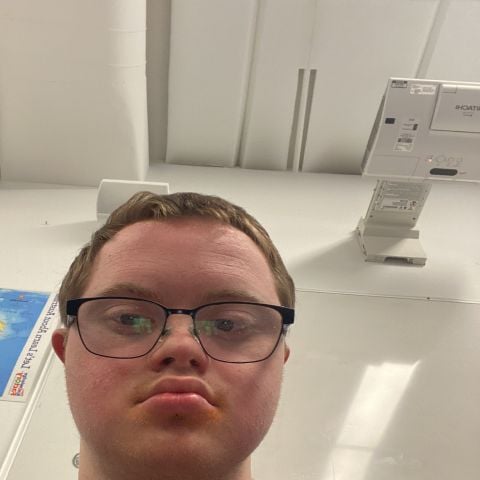 NickLover4 is Single in Box Hill North, Victoria, 4