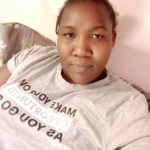 Esther23476