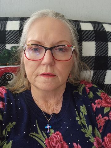 Evamoora is Single in Bend, Oregon, 3