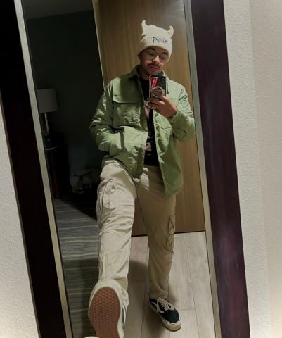 NavvInkk is Single in Sacramento, California, 4