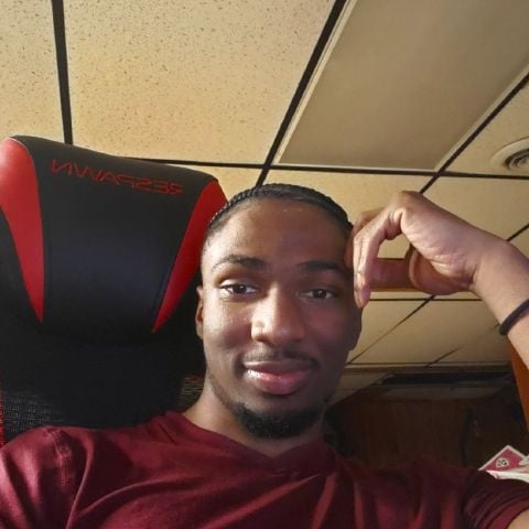 Brian3199 is Single in Detroit, Michigan, 3