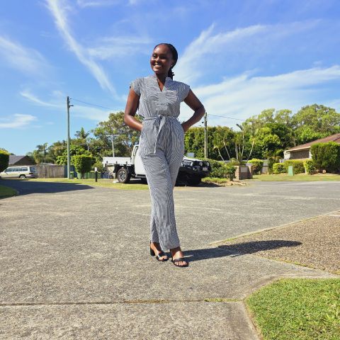 Annette52 is Single in Cleveland, Queensland, 2