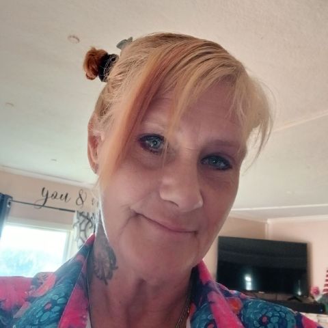 Jewelz70 is Single in Hernando, Florida, 6