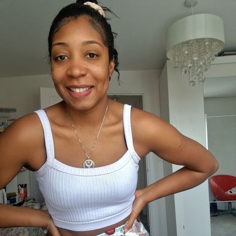 Rosely41 is Single in Aylesbury, England, 2