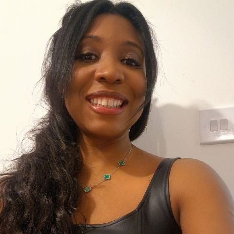 Rosely41 is Single in Aylesbury, England, 6
