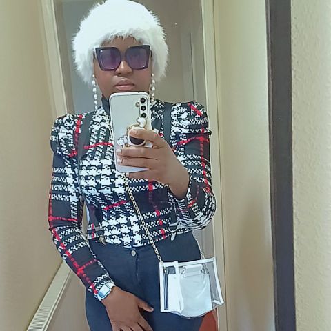 Tega21 is Single in Stratford-upon-avon, England, 3