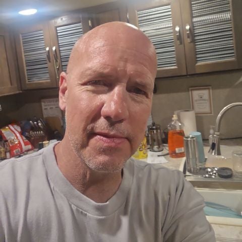 Floridaguy1 is Single in ORMOND BEACH, Florida, 4