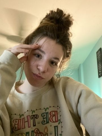 Abby055 is Single in Grand Junction, Michigan, 4