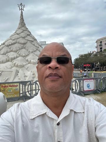 bernard1113 is Single in Tampa, Florida, 2