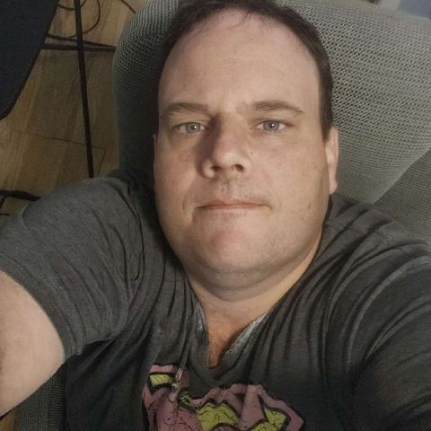 Richie84 is Single in Mims, Florida, 3