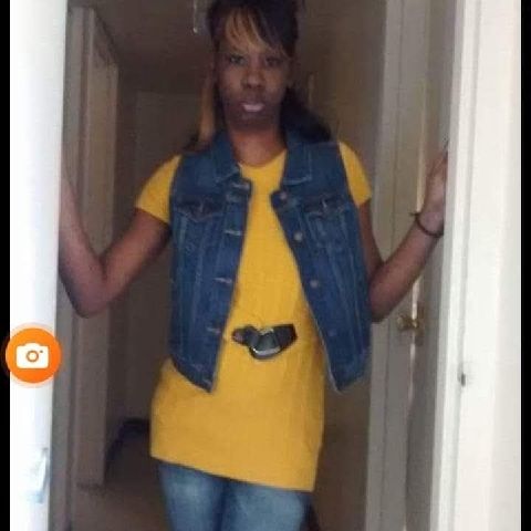 Tiny83 is Single in Goldsboro, North Carolina, 1