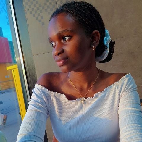 AyshaAnna