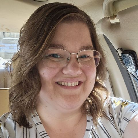 Janelle402 is Single in Waterford, California, 3