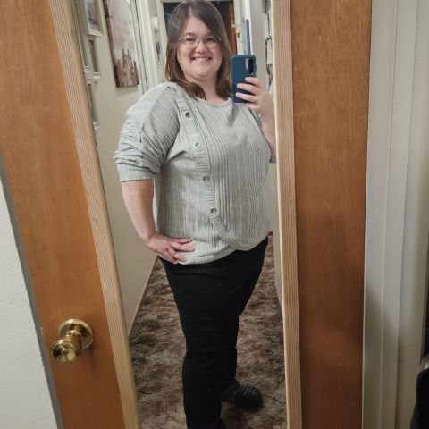 Janelle402 is Single in Waterford, California, 4