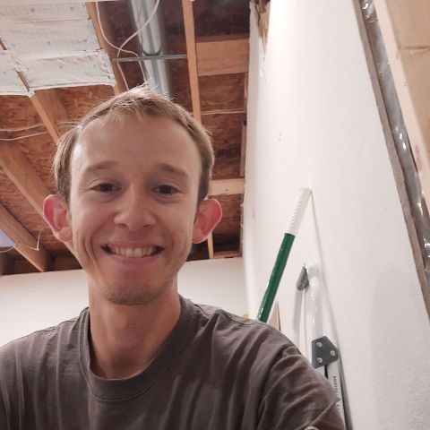 CodyBaker is Single in Tremont, Illinois, 1