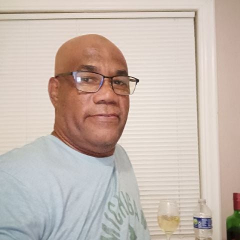Albert438 is Single in Tampa, Florida, 3
