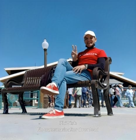 nazhi is Single in Redondo Beach, California, 2