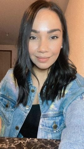 caroline34569