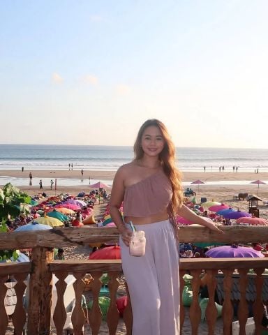 Alison011