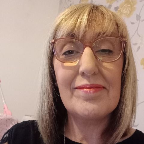 LESLEY45653