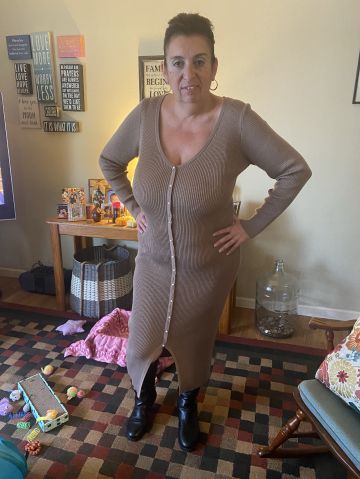 anniaWhite is Single in Burbank, Illinois, 2