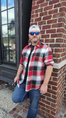 Hart_matt is Single in SPRING LAKE, North Carolina, 2