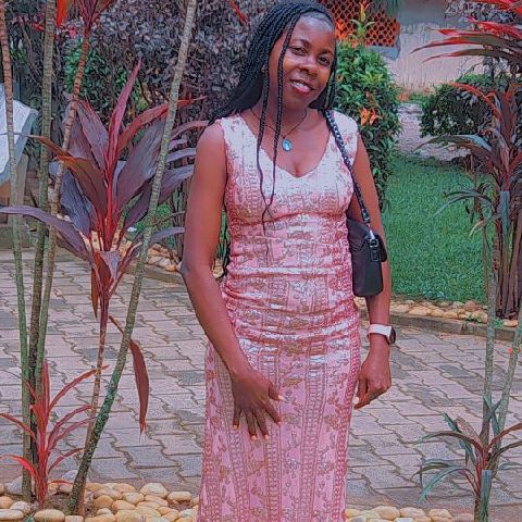 Akello79 is Single in Dundee, Scotland, 3
