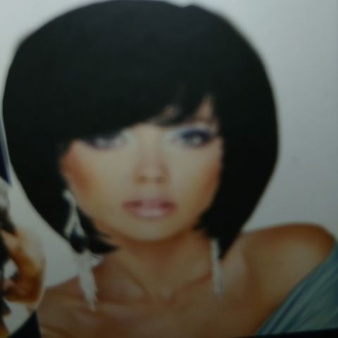 Angele7