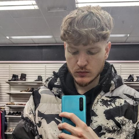 Adam98_