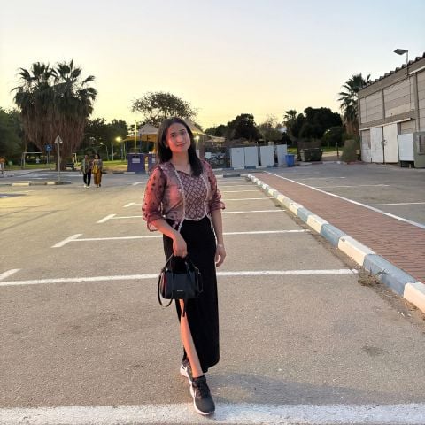 Suryani25