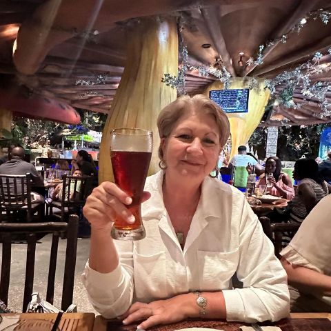 Ritafuwgo61 is Single in Zephyrhills, Florida, 4