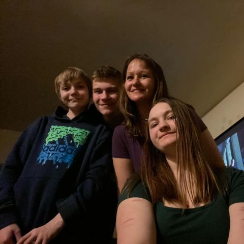 AngelicHazelEyes84 is Single in Holland, Michigan, 3