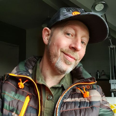 PaulHanrahan is Single in Manchester, England, 3