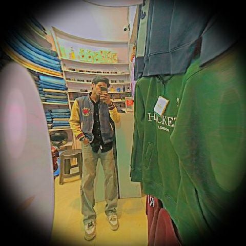 Andrew0993