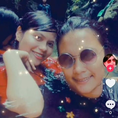 Peyes