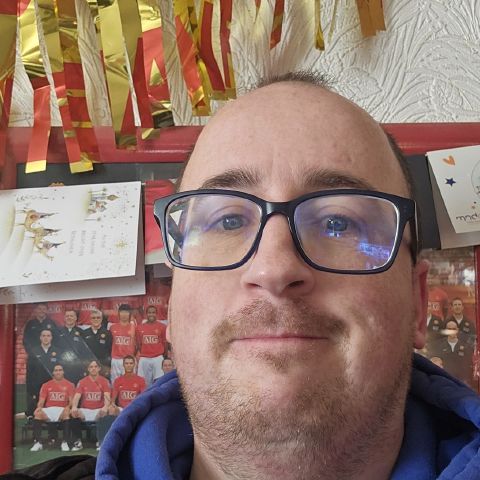 IanEllo is Single in Rochdale, England, 6