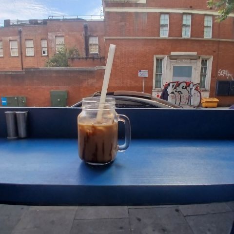 Ontario is Single in London, England, 2