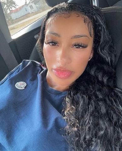 JoyceEllie